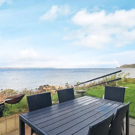 4 Person In Holiday home *