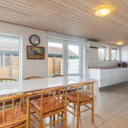 Holiday home 4 Person In Middelfart